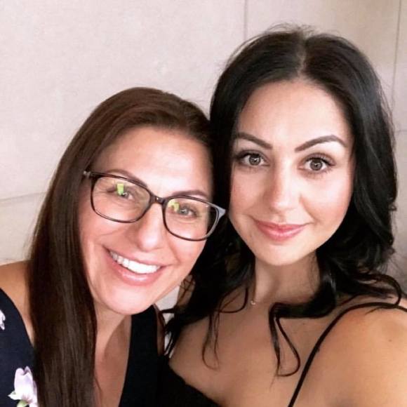 Meet your Posher, Amy - Picture 1 of 1